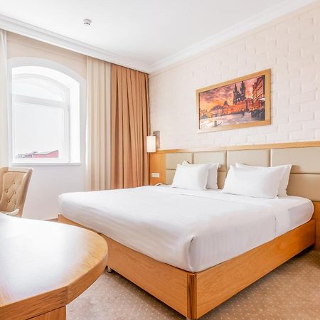 Praga Hotel タシュケント エクステリア 写真