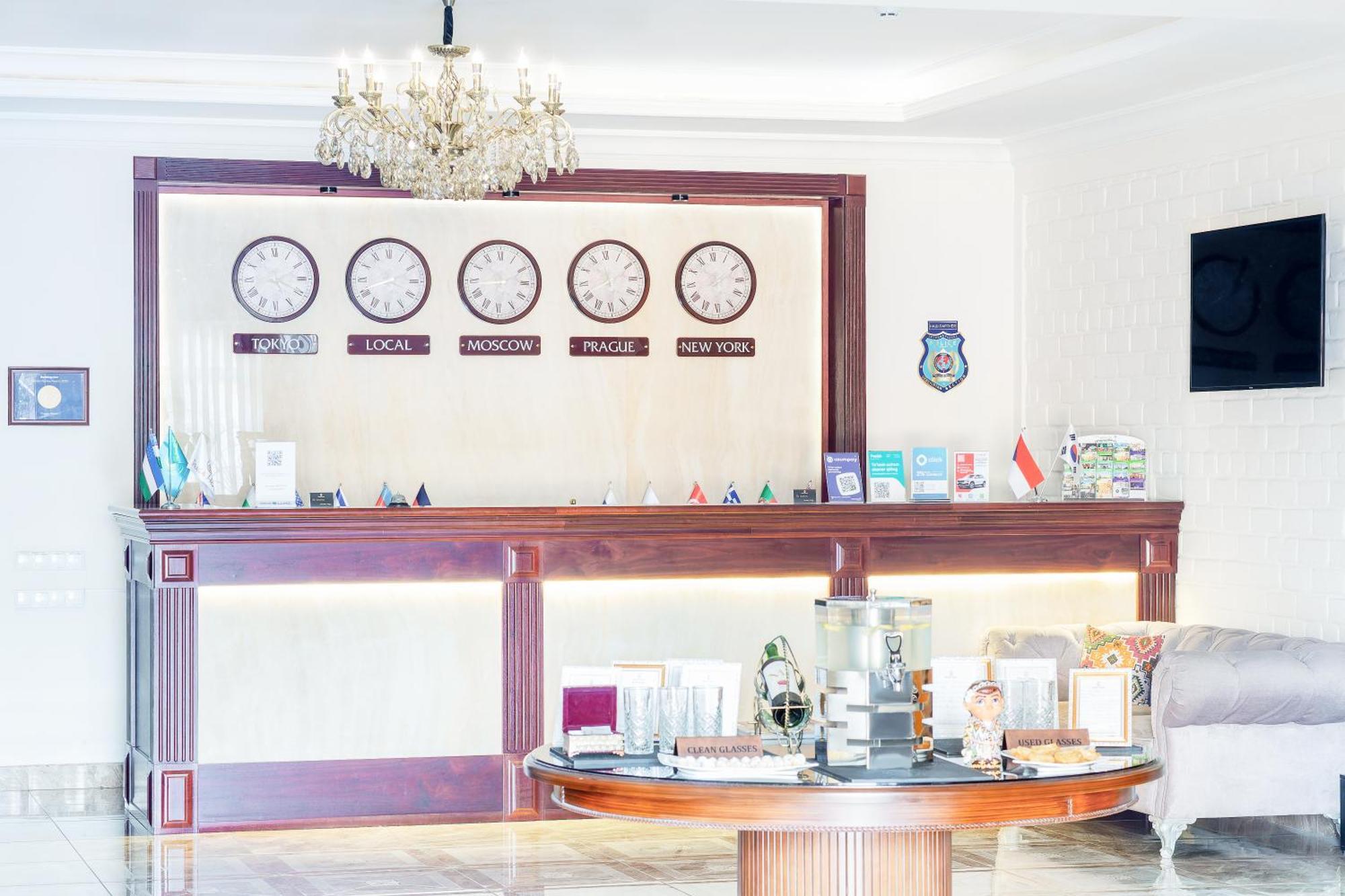 Praga Hotel タシュケント エクステリア 写真