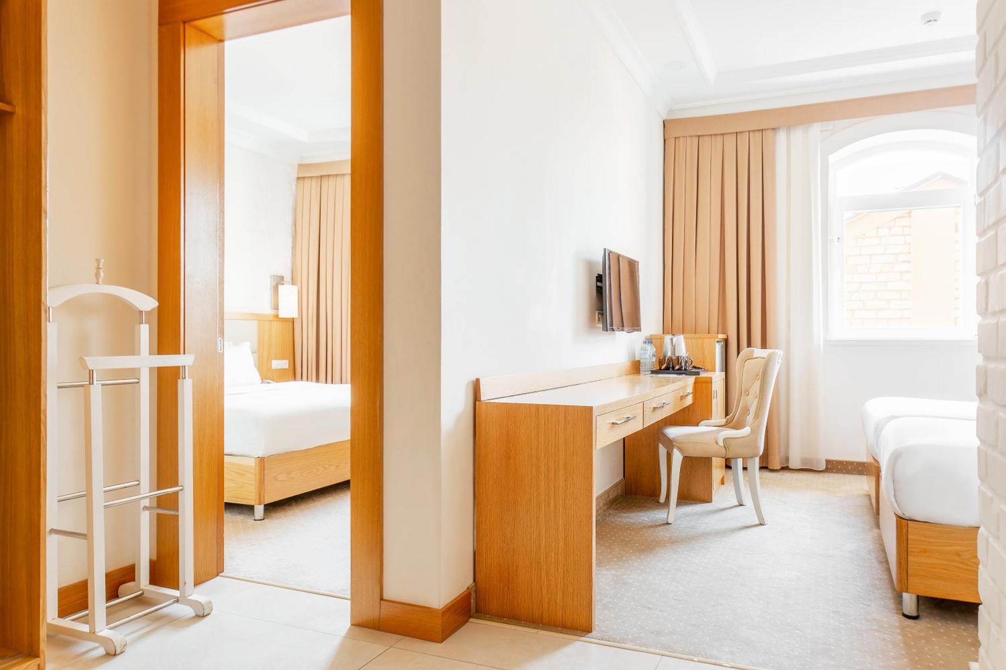Praga Hotel タシュケント エクステリア 写真