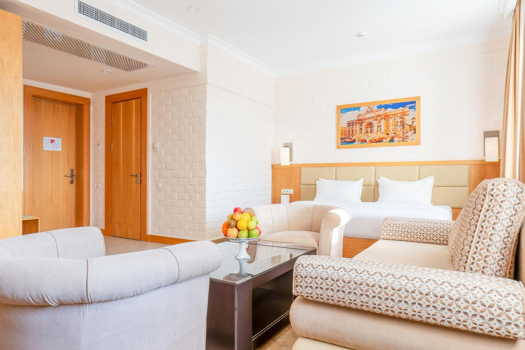 Praga Hotel タシュケント エクステリア 写真
