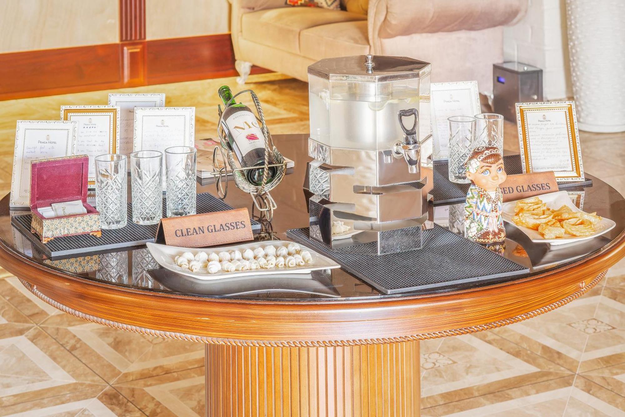 Praga Hotel タシュケント エクステリア 写真