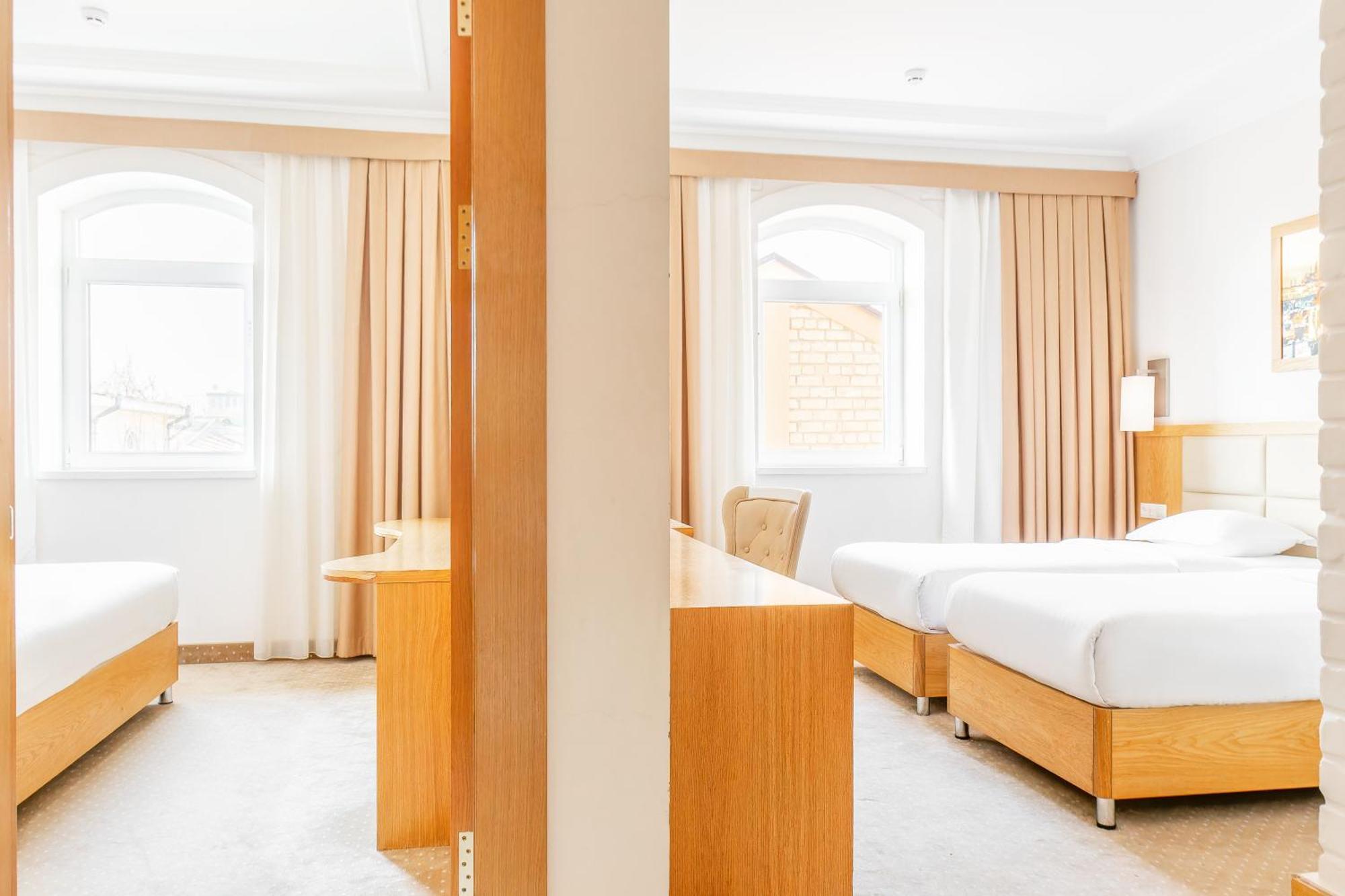 Praga Hotel タシュケント エクステリア 写真
