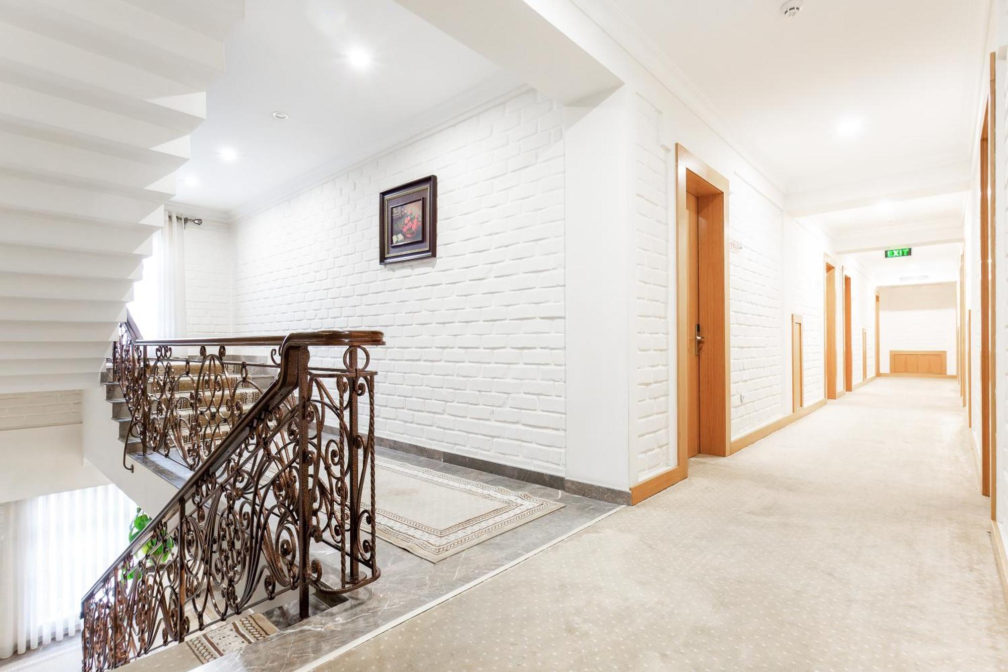 Praga Hotel タシュケント エクステリア 写真