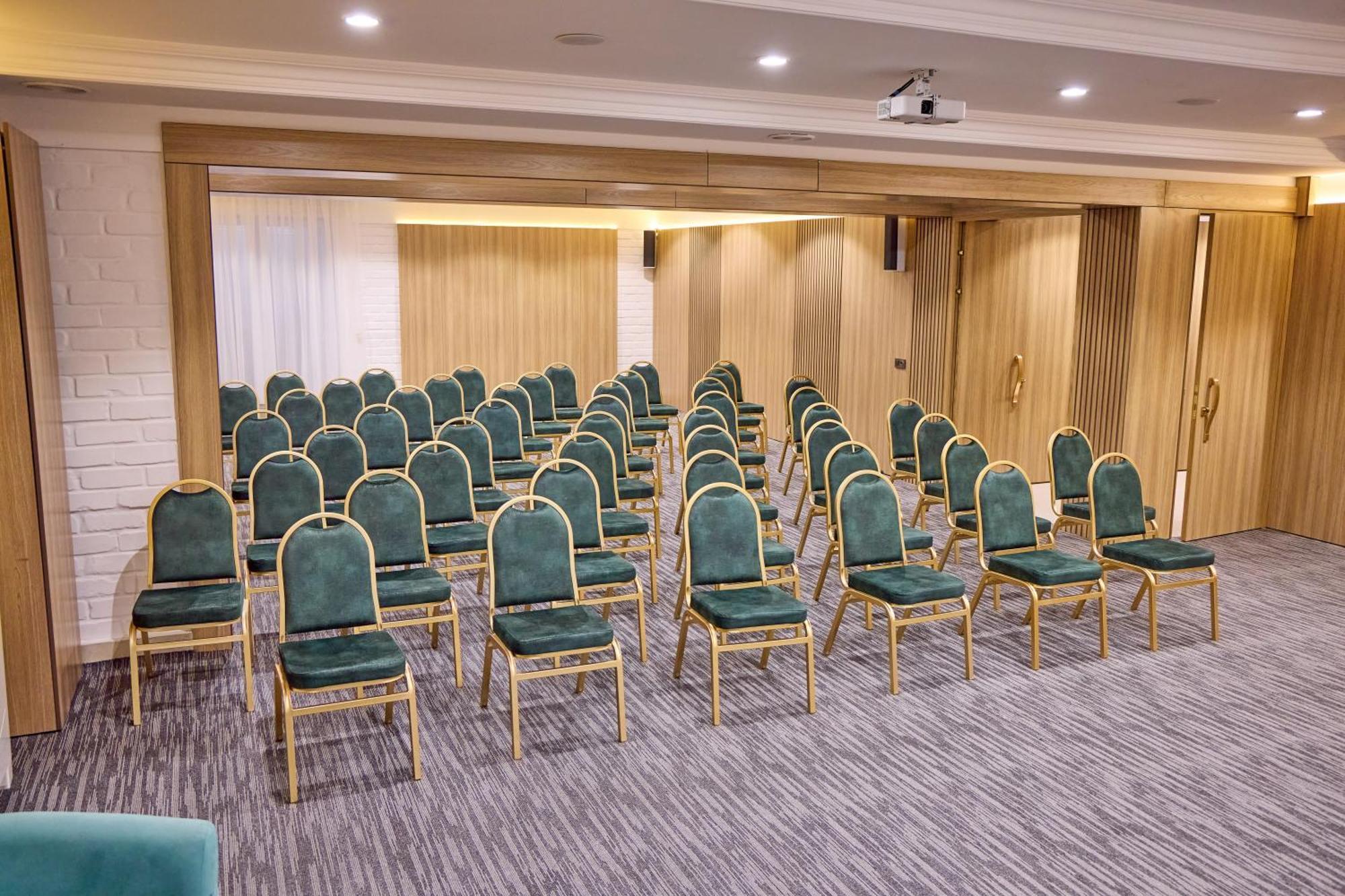 Praga Hotel タシュケント エクステリア 写真